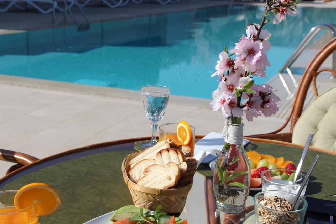 M A S L A P A U Country Hotel - Adults Only Lliber Kültér fotó
